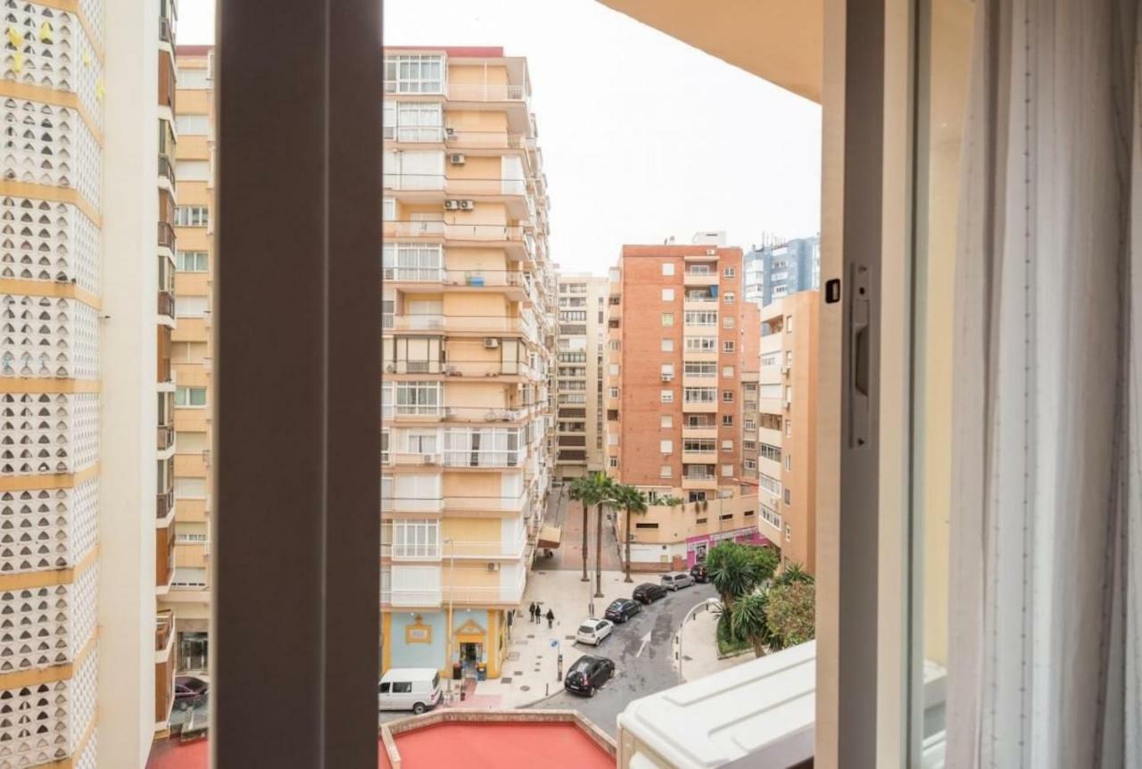 Malaga Beach Apartment Buitenkant foto