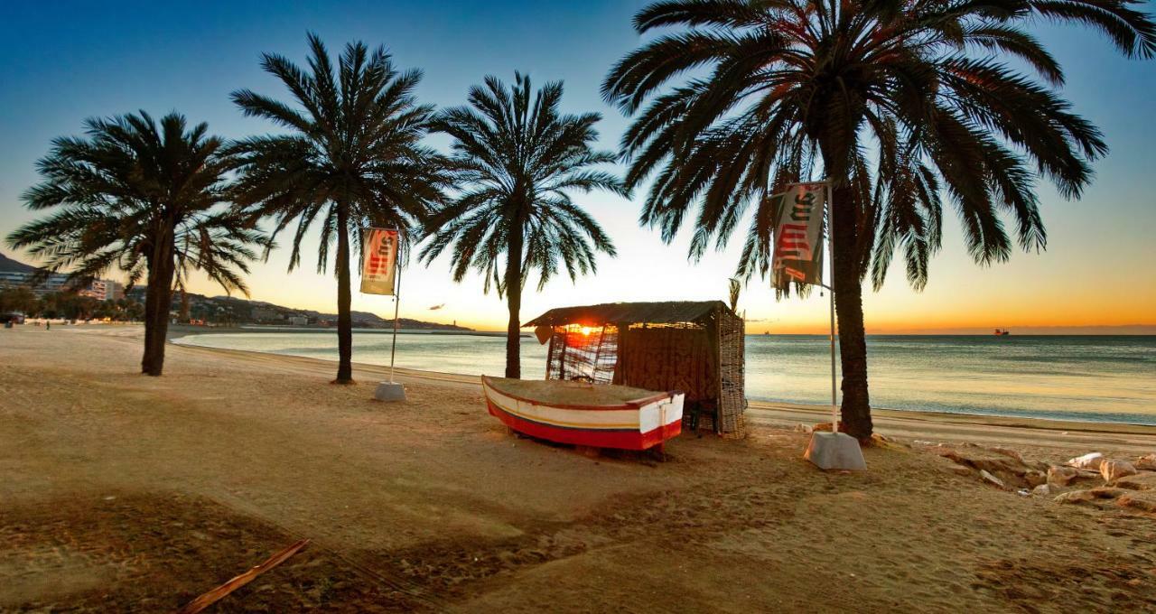 Malaga Beach Apartment Buitenkant foto