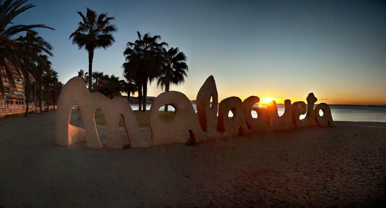 Malaga Beach Apartment Buitenkant foto